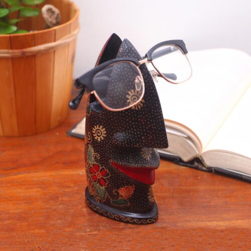 Hand-Painted Batik Wood Eyeglasses Holder from Java, 'Batik Nose' Hand-Painted Batik Wood Eyeglasses Holder from Java, 'Batik Nose'