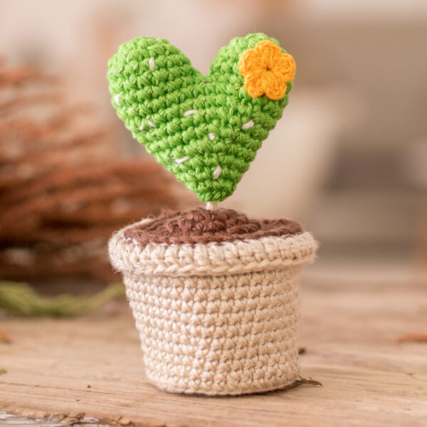 Heart-Shaped Floral Cactus Crocheted Cotton Home Accent, 'Love Cactus' Heart-Shaped Floral Cactus Crocheted Cotton Home Accent, 'Love Cactus'