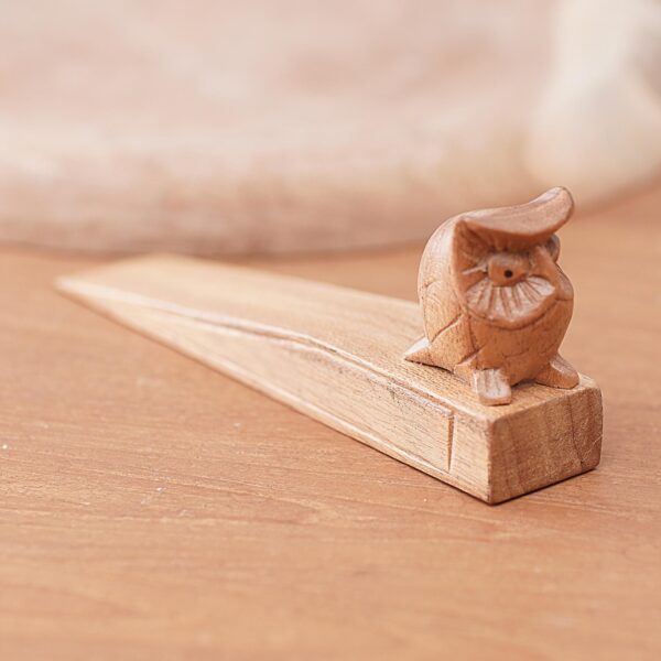 Jempinis Wood Door Stop with Little Brown Owl, 'Mysterious Brown Owl' Jempinis Wood Door Stop with Little Brown Owl, 'Mysterious Brown Owl'