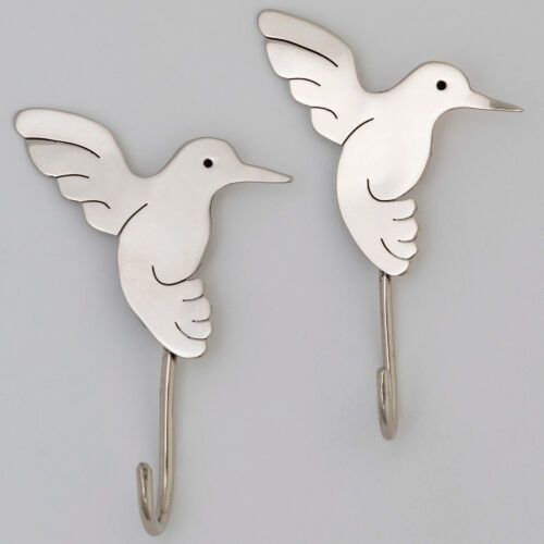 Set of 2 Metal Hummingbird Wall Hooks from Mexico, 'Flying Hummingbirds' Set of 2 Metal Hummingbird Wall Hooks from Mexico, 'Flying Hummingbirds'
