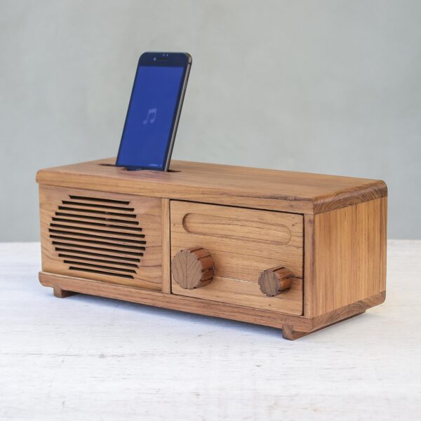 Teak Wood Phone Speaker Shaped Like a Vintage Radio, 'Vintage Radio' Teak Wood Phone Speaker Shaped Like a Vintage Radio, 'Vintage Radio'