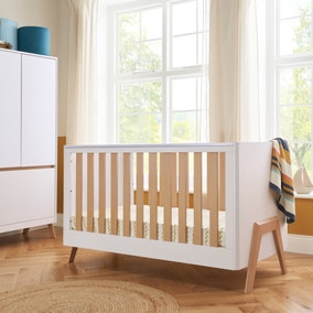 Tutti Bambini Fuori Cot Bed Tutti Bambini Fuori Cot Bed
